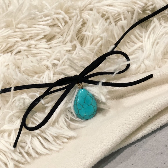 Black velvet & turquoise choker - Picture 2 of 2